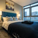 Appartement - Meets Nature - Riverside - Sleeps 8 - Balcony