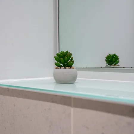 公寓 - Meets Nature - Riverside - Sleeps 8 - Balcony