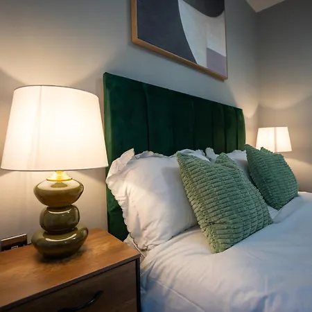 公寓 - Meets Nature - Riverside - Sleeps 8 - Balcony 利兹