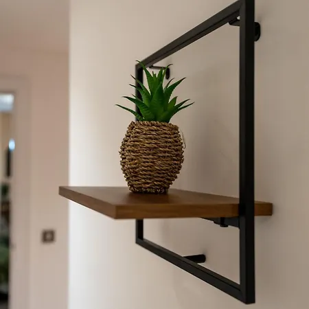 公寓 - Meets Nature - Riverside - Sleeps 8 - Balcony