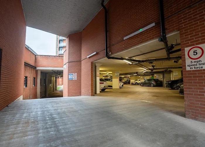 Apartamento - Meets Nature - Riverside - Sleeps 8 - Balcony Leeds (West Yorkshire)